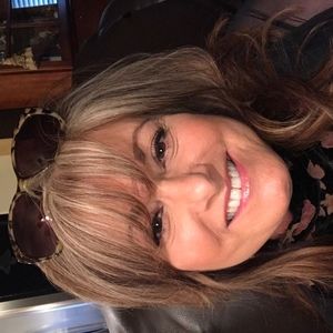 Meet your Posher, Rhonda